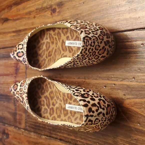 Manolo Blahnik animal print flats - Picture 3 of 8